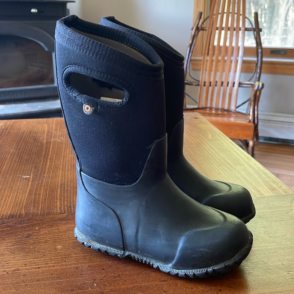 Bogs Insulated Boots - Size 11